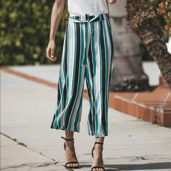 Top Performer Striped Pants - Picture 2 of 3